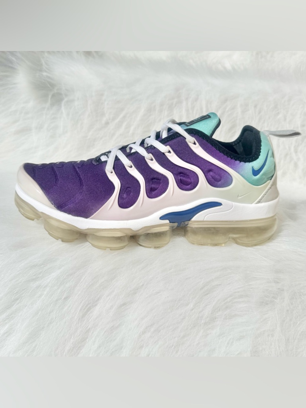Nike Air VaporMax Plus Purple Teal Gradient Men’s 9.5 / Women’s 11